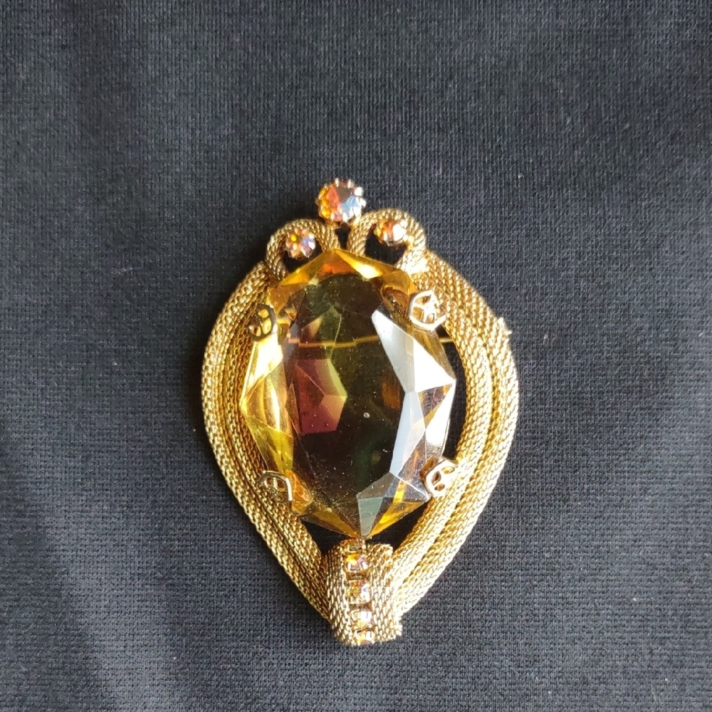 Vintage Citrine Topaz Colored Mesh Gold Tone Brooch
